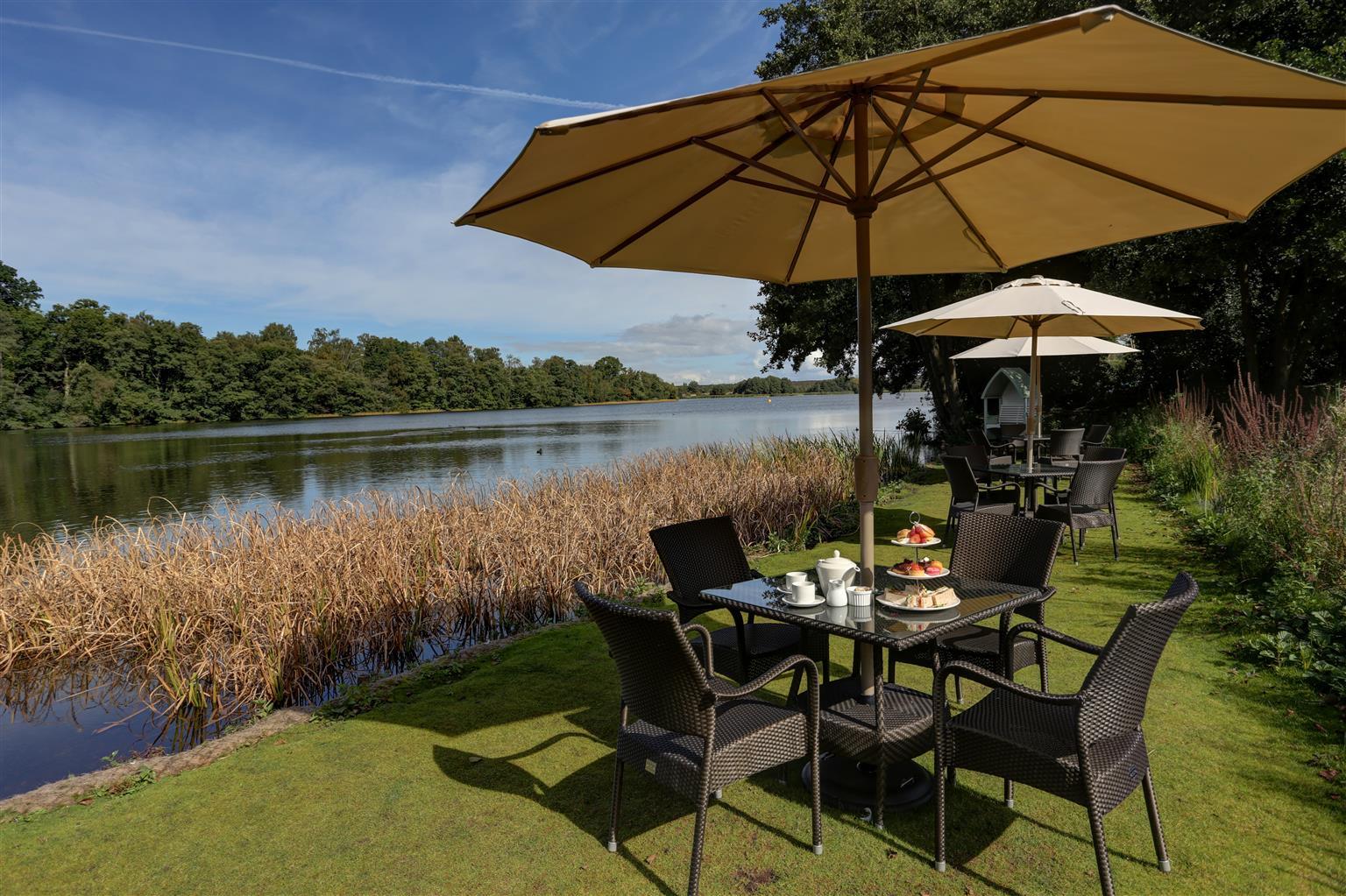 Frensham Pond Country House Hotel & Spa Farnham  Exterior foto