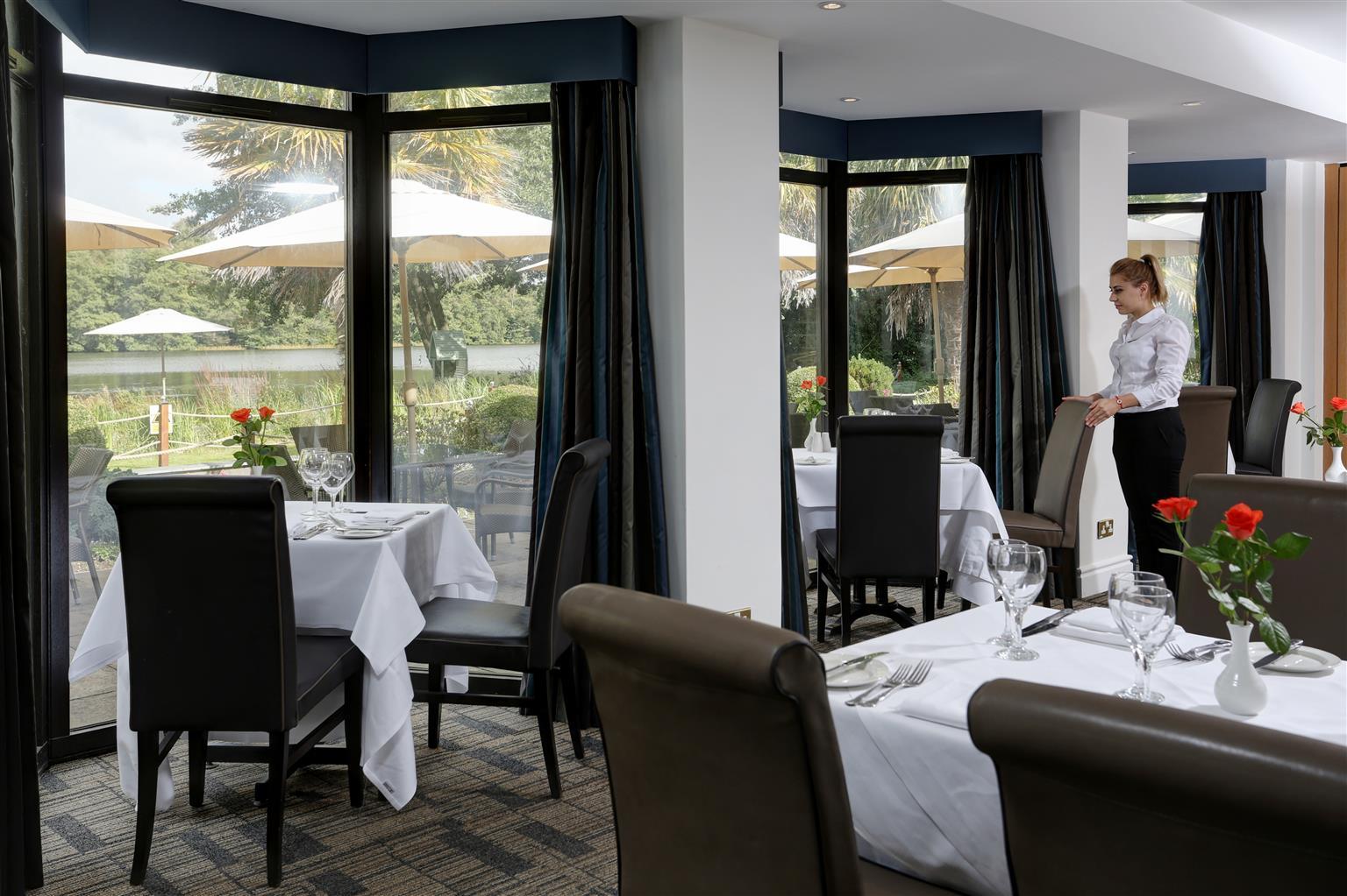 Frensham Pond Country House Hotel & Spa Farnham  Exterior foto
